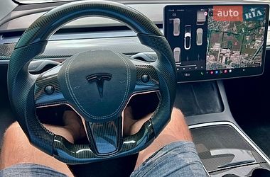 Седан Tesla Model 3 2021 в Киеве