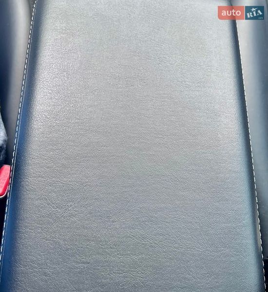 Седан Tesla Model 3 2021 в Киеве