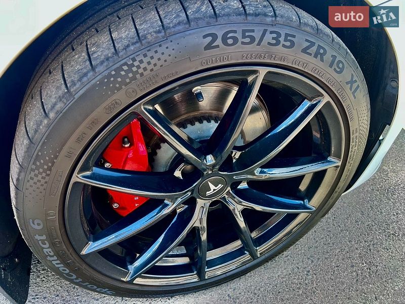 Седан Tesla Model 3 2021 в Киеве
