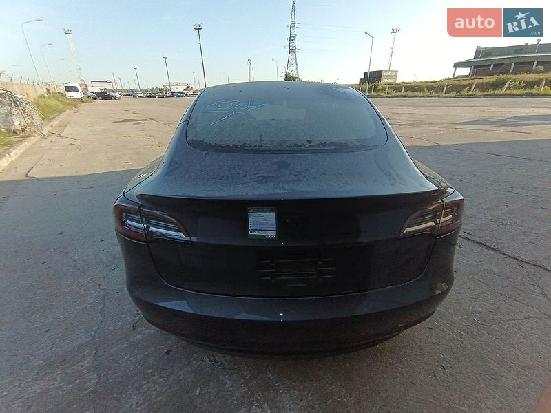 Седан Tesla Model 3 2018 в Киеве