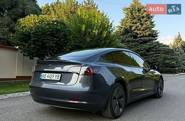 Седан Tesla Model 3 2023 в Днепре