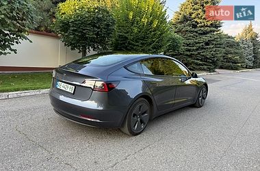 Седан Tesla Model 3 2023 в Днепре