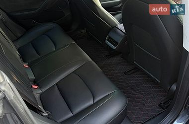 Седан Tesla Model 3 2023 в Днепре