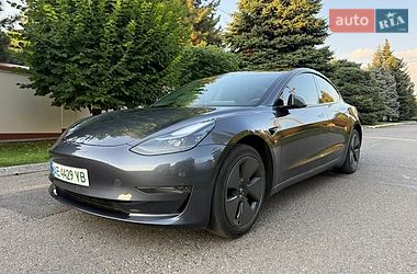 Седан Tesla Model 3 2023 в Днепре
