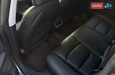 Седан Tesla Model 3 2023 в Днепре