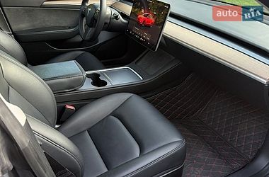 Седан Tesla Model 3 2023 в Днепре