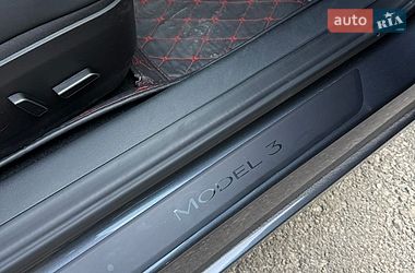 Седан Tesla Model 3 2023 в Днепре