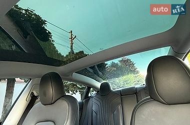 Седан Tesla Model 3 2023 в Днепре