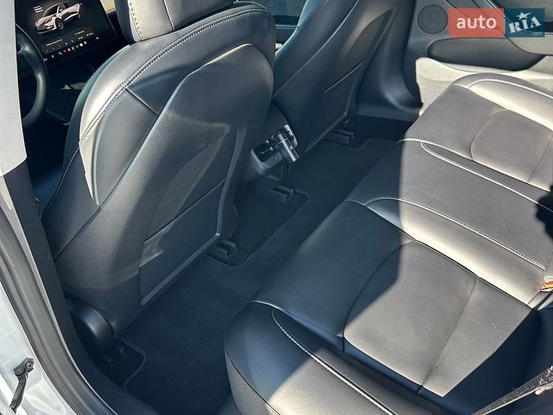 Седан Tesla Model 3 2022 в Киеве фото 12 Седан Tesla Model 3 2022 в Киеве