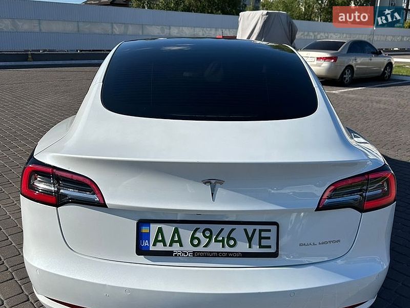 Седан Tesla Model 3 2022 в Киеве фото 17 Седан Tesla Model 3 2022 в Киеве