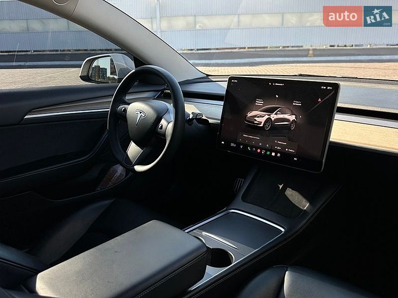 Седан Tesla Model 3 2022 в Киеве фото 26 Седан Tesla Model 3 2022 в Киеве