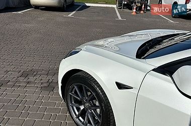 Седан Tesla Model 3 2022 в Киеве фото 3 Седан Tesla Model 3 2022 в Киеве