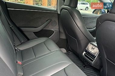 Седан Tesla Model 3 2024 в Киеве