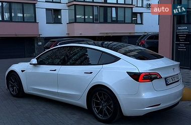 Седан Tesla Model 3 2021 в Луцке