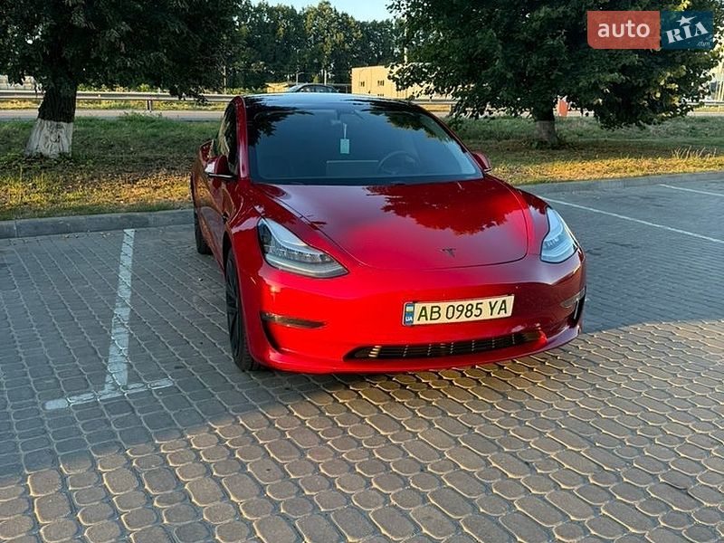 Седан Tesla Model 3 2020 в Вінниці