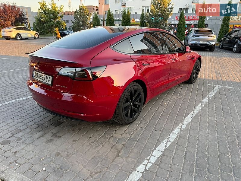 Седан Tesla Model 3 2020 в Вінниці