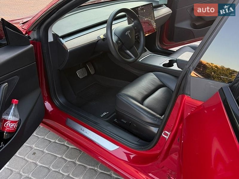 Седан Tesla Model 3 2020 в Вінниці