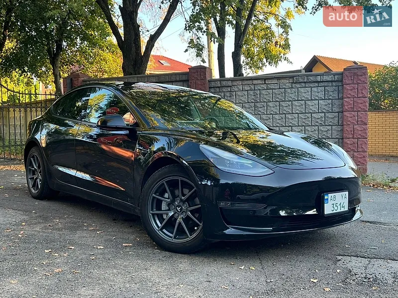 Tesla Model 3 2021