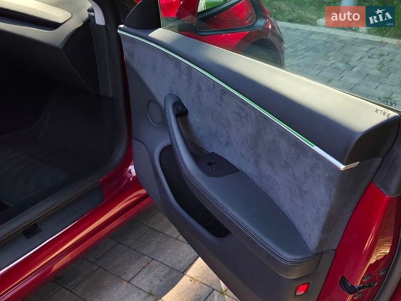 Седан Tesla Model 3 2024 в Самборі фото 28 Седан Tesla Model 3 2024 в Самборі