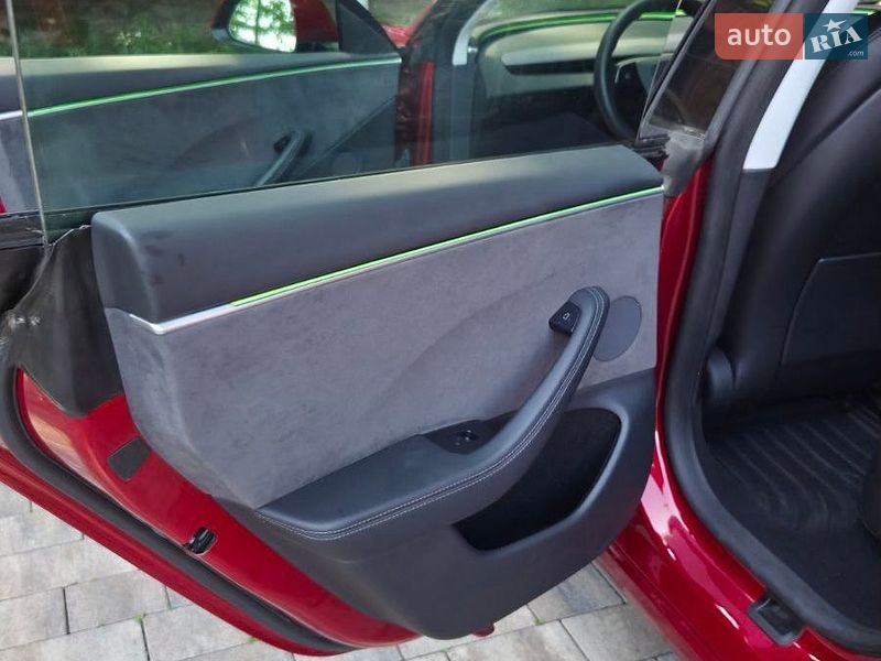 Седан Tesla Model 3 2024 в Самборі фото 31 Седан Tesla Model 3 2024 в Самборі