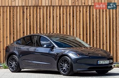 Седан Tesla Model 3 2024 в Львові