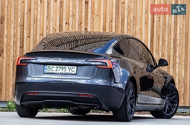Седан Tesla Model 3 2024 в Львові