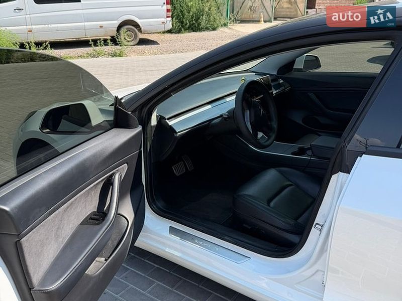 Седан Tesla Model 3 2020 в Виннице фото 9 Седан Tesla Model 3 2020 в Виннице