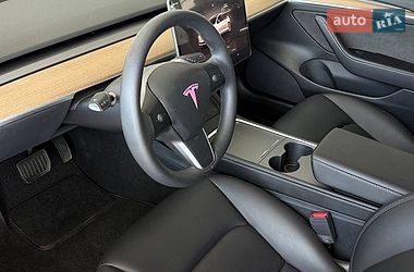 Седан Tesla Model 3 2023 в Одесі