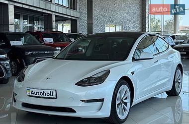 Седан Tesla Model 3 2023 в Одесі