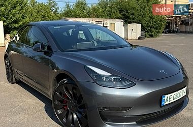Седан Tesla Model 3 2023 в Кривом Роге
