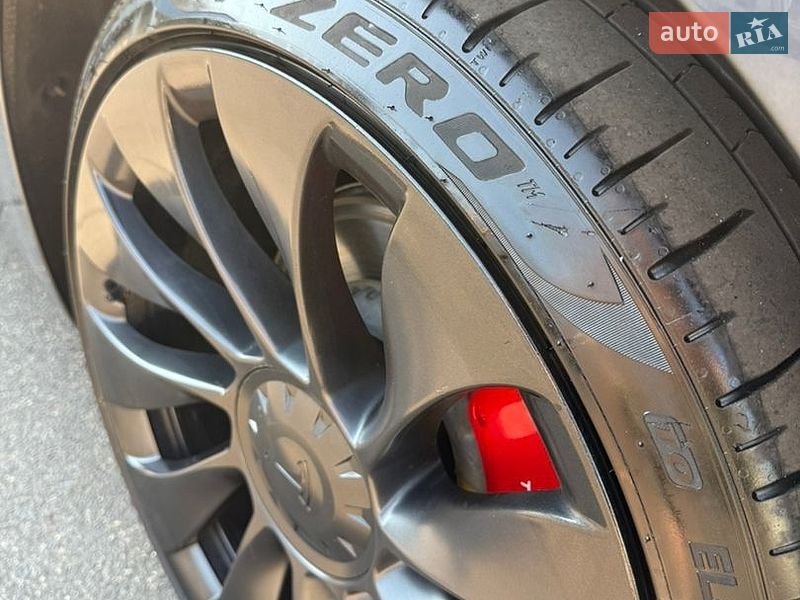 Седан Tesla Model 3 2023 в Кривому Розі