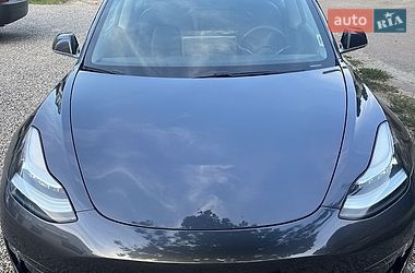 Седан Tesla Model 3 2020 в Черкасах фото 4 Седан Tesla Model 3 2020 в Черкасах