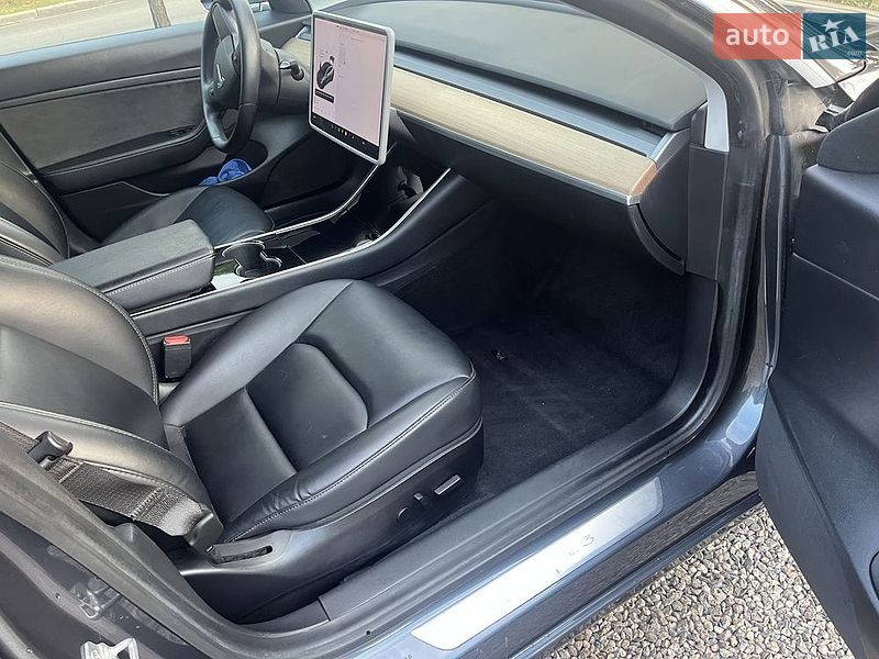 Седан Tesla Model 3 2020 в Черкасах фото 7 Седан Tesla Model 3 2020 в Черкасах