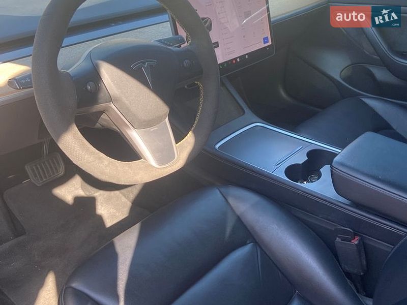 Седан Tesla Model 3 2020 в Ужгороді