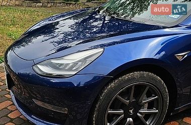 Седан Tesla Model 3 2020 в Запорожье