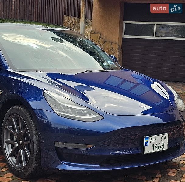 Седан Tesla Model 3 2020 в Запорожье