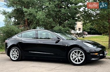 Седан Tesla Model 3 2018 в Вінниці