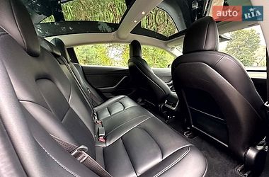 Седан Tesla Model 3 2018 в Вінниці