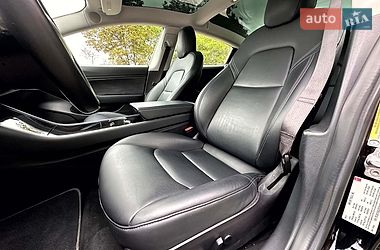 Седан Tesla Model 3 2018 в Вінниці