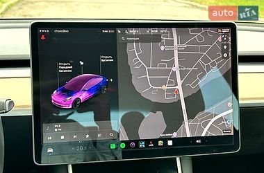 Седан Tesla Model 3 2018 в Вінниці