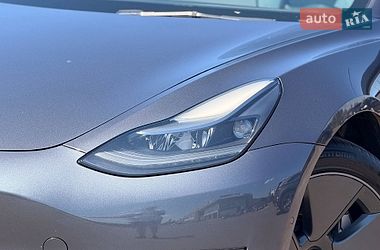 Седан Tesla Model 3 2021 в Кривом Роге
