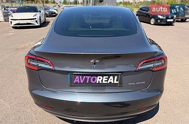 Седан Tesla Model 3 2021 в Кривом Роге