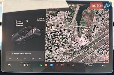Седан Tesla Model 3 2021 в Кривом Роге