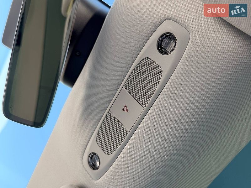 Седан Tesla Model 3 2021 в Кривом Роге