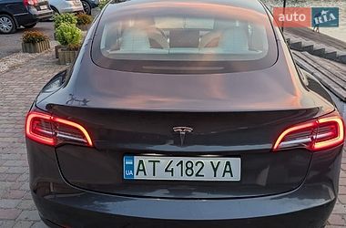 Седан Tesla Model 3 2020 в Ивано-Франковске