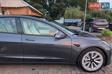 Седан Tesla Model 3 2020 в Ивано-Франковске