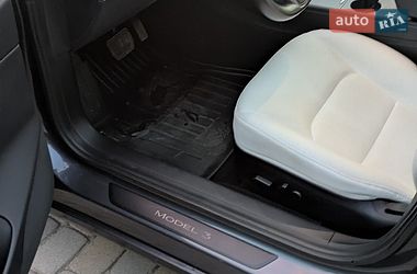 Седан Tesla Model 3 2020 в Ивано-Франковске