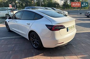 Седан Tesla Model 3 2021 в Івано-Франківську