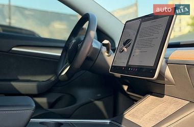 Седан Tesla Model 3 2021 в Івано-Франківську