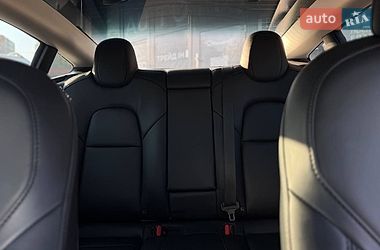 Седан Tesla Model 3 2021 в Івано-Франківську